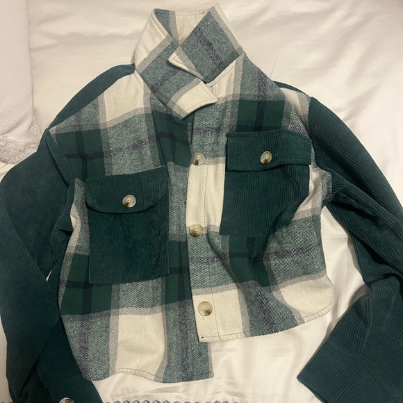 Shein XS/2 green plaid cropped lightweight jacket - Picture 2 of 5